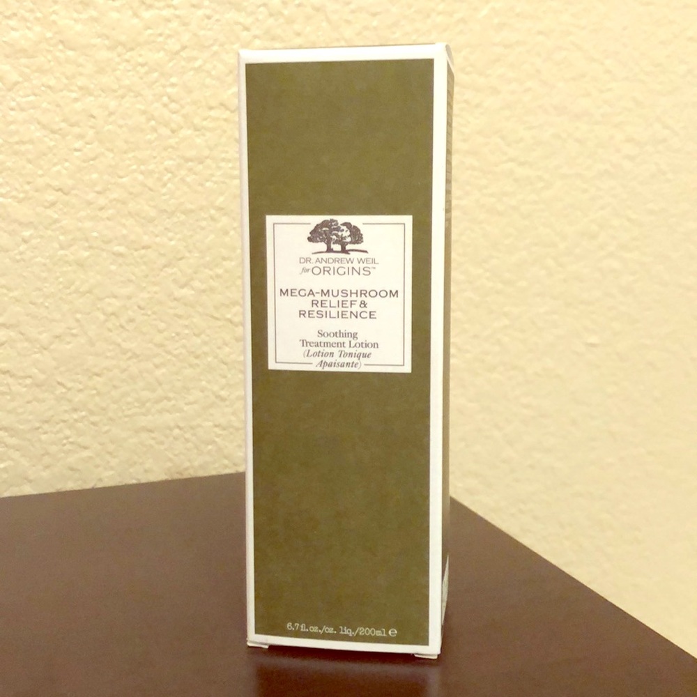 Origins Mega Mushroom Soothing Treatment Lotion